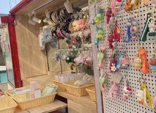很多人會(huì)問(wèn)，手工之家的移動(dòng)潮品店都對(duì)什么人開放合作？