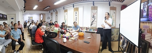 飾品加工廠+移動潮品店，讓大家一起做手工掙錢 ------ 記石家莊項目考察團(tuán)隊到手工之家考察合作
