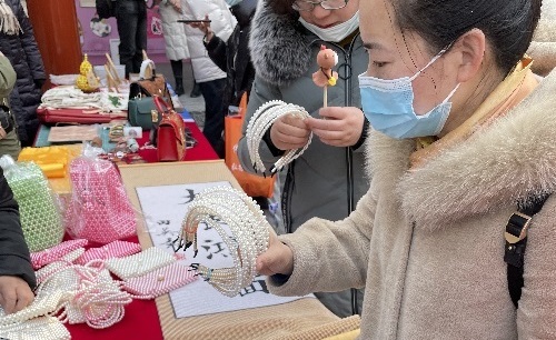 開辟國內(nèi)國際銷售新市場，手工之家一直在路上 ------ 記手工之家參加“文化出?！鄙虅?wù)洽談