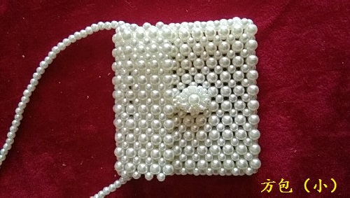 8月17日，可在家做的兼職手工活，想接正規(guī)廠家手工項(xiàng)目,做手工傳承官，在手工之家，重合作、重服務(wù)，圖為串珠米珠繡純手工產(chǎn)品剪影