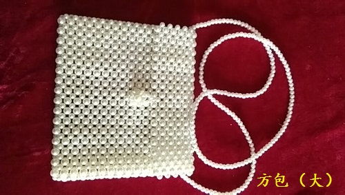 8月17日，可在家做的兼職手工活，想接正規(guī)廠家手工項(xiàng)目,做手工傳承官，在手工之家，重合作、重服務(wù)，圖為串珠米珠繡純手工產(chǎn)品剪影