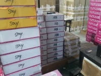 10月5日，網(wǎng)上接手工活的平臺(tái)，手工串珠兼職，在手工之家，成功屬于愛(ài)動(dòng)手、勤動(dòng)手的人，圖為勵(lì)志珠珠繡串珠手工材料備貨剪影