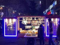 多一份好的收入，移動(dòng)潮品店兼容并包，讓加工人員也可以這樣掙錢