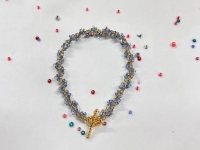 9月25日，在家就能賺錢的工作，兼職手工在家可做，輕資產(chǎn)創(chuàng)業(yè)的手工，做手工傳承官，在手工之家，堅(jiān)守和實(shí)事求是地創(chuàng)新，成就純手工事業(yè)，圖為串珠米珠繡手工材料剪影