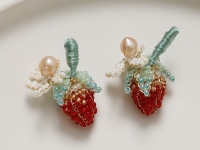 9月11日，在家就能做的兼職創(chuàng)業(yè)項目，輕資產(chǎn)創(chuàng)業(yè)做手工工作室，拿回家做的手工可信可靠，手工之家的產(chǎn)品給大家?guī)硎杖耄瑘D為串珠米珠繡純手工產(chǎn)品剪影