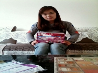 江西萍鄉(xiāng)美發(fā)師鄧女士工作之余兼職做手工活，愛(ài)上珠繡