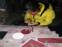 做手工活串珠繡的注意事項(xiàng)：安徽六安市加工戶(hù)曹女士分享串珠繡經(jīng)驗(yàn)