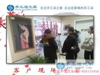 廣東廣州市一80后上班族放棄高壓力工作選擇手工活創(chuàng)業(yè)，只為在輕松中賺錢！