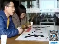 正規(guī)手工活可以寄回家做，夫妻倆一起來手工活之家現(xiàn)場(chǎng)考察