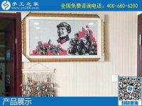 手工之家企業(yè)里掛滿了裝裱好的平面珠繡，大氣、漂亮