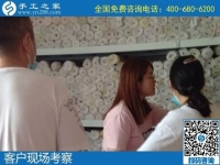 9月14日，拿回家做的手工活靠譜嗎？這里的純手工活外發(fā)加工項(xiàng)目里有答案。手工之家接待考察合作加工客戶剪影