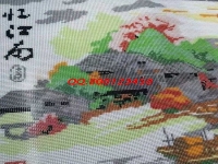 8月24日，全面了解后合作，這個可以寄到家做的手工活讓大家心里放心踏實(shí)，圖為勵志珠珠繡成品細(xì)節(jié)實(shí)拍